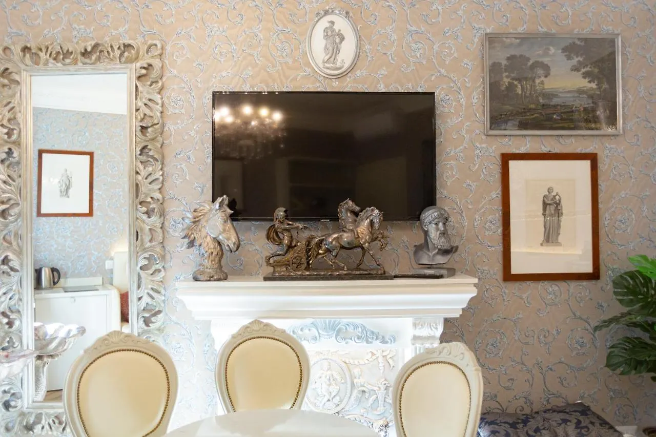 Royal Olympus Verona Guest house