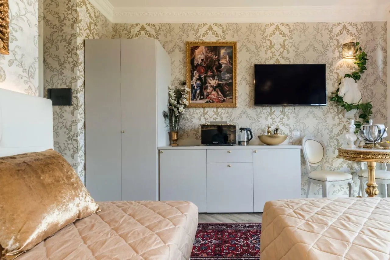 Royal Olympus Verona Guest house
